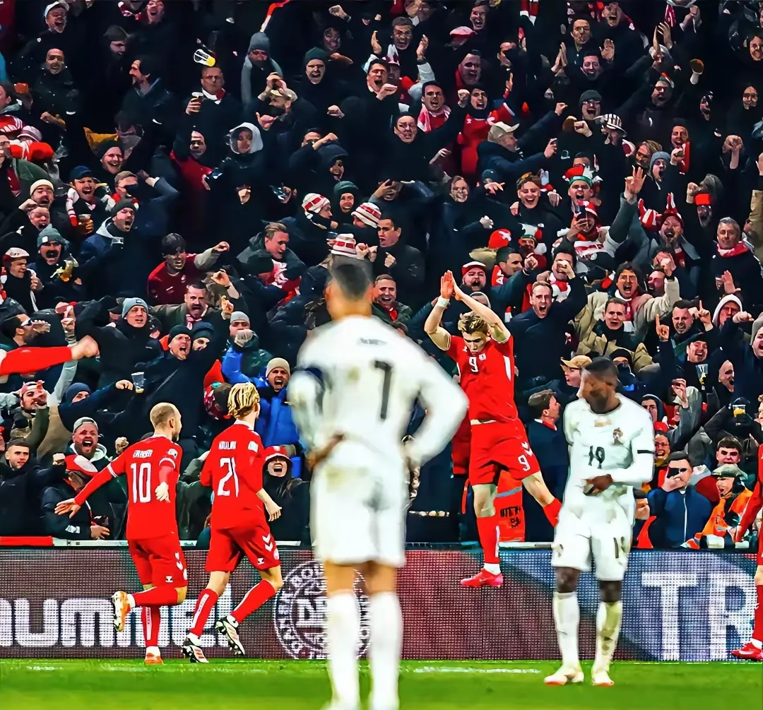 爱游戏体育 C罗新星重返赛场表现突出，老鹰前途光明！赛场气氛高涨